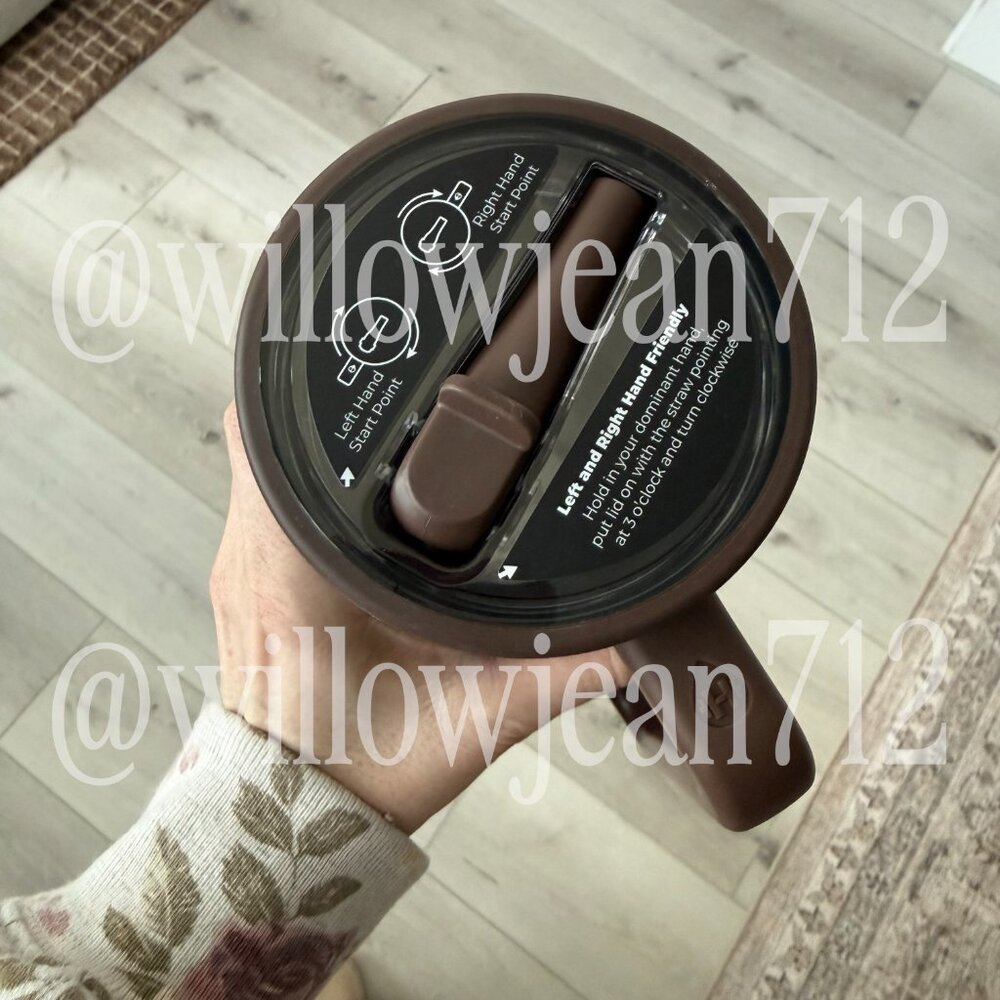 “Autumn Checkers" Seasonal HydroJug 32oz Traveler Tumbler - Picture 7 of 8